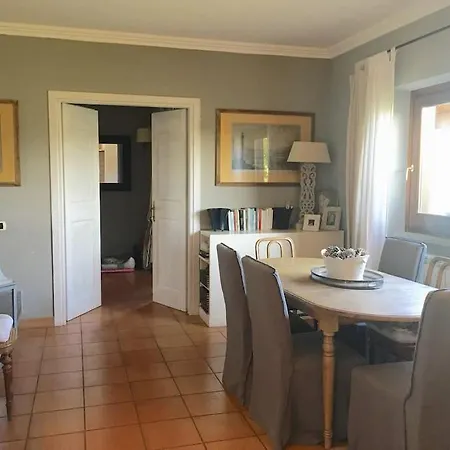 La Casa Al Villa *