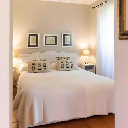 La Casa Al Villa *