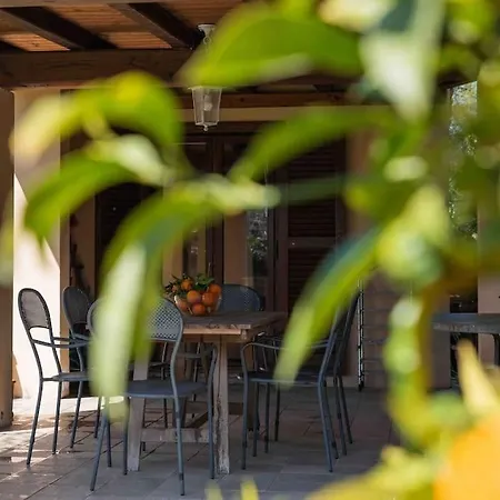 La Casa Al *