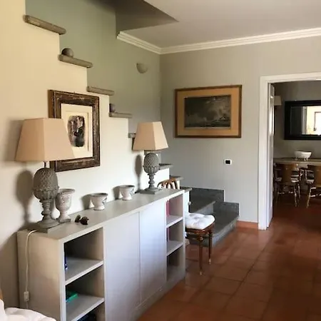La Casa Al Villa *