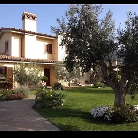 La Casa Al Villa *